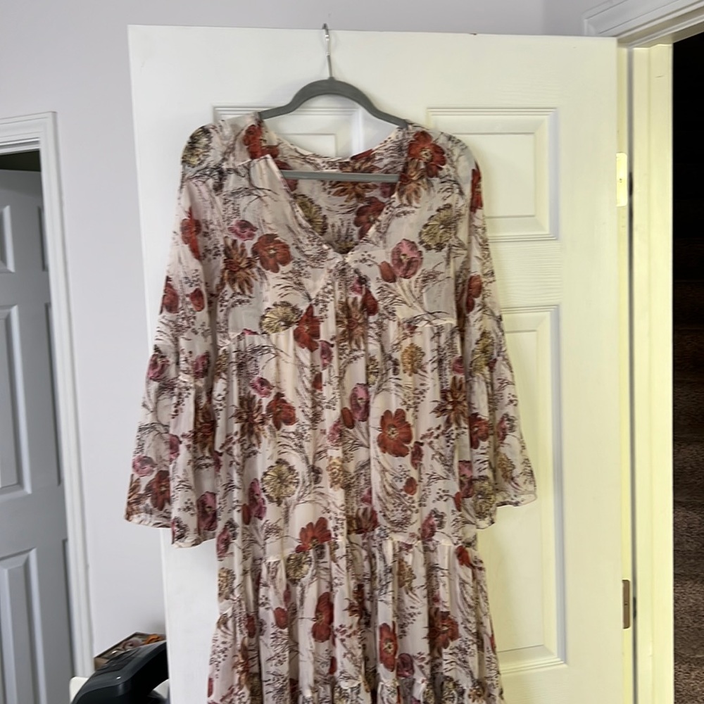 High slow 3 quarter sleeve floral pink maxi/ midi dress